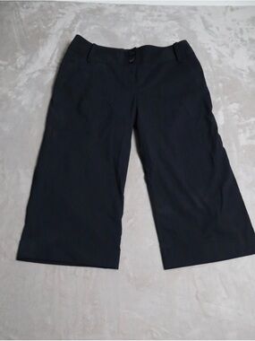 The Limited Black Wide-Leg Capri Trousers